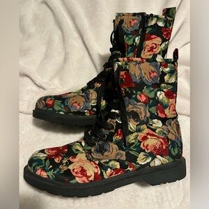 New: Boots - Black and Multicolor combat